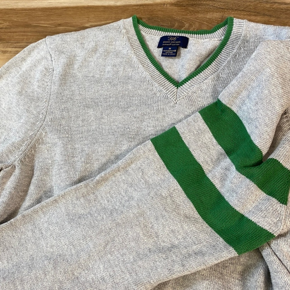 Brooks Brothers Sweater Preppy Mens M Supima Cotton V-Neck Gray Green Varsity - Picture 2 of 8